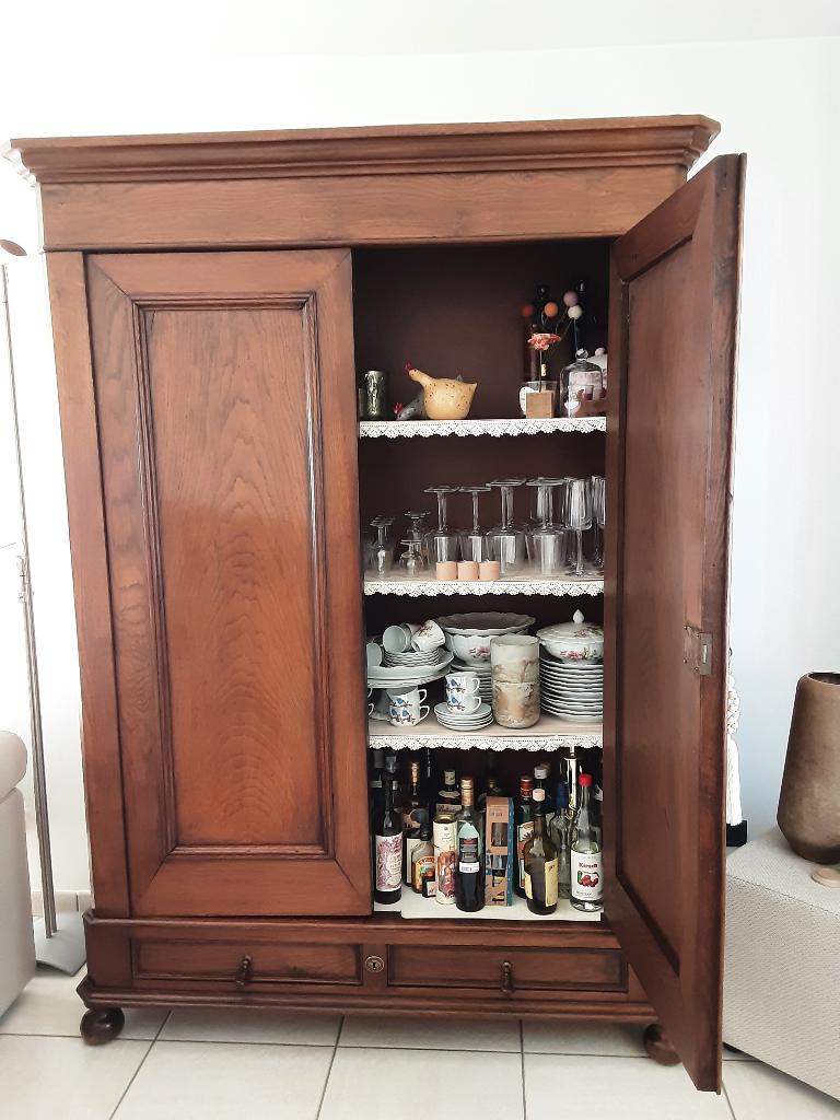 Antieke Eiken houten kast en Vitrine kast, Ophalen