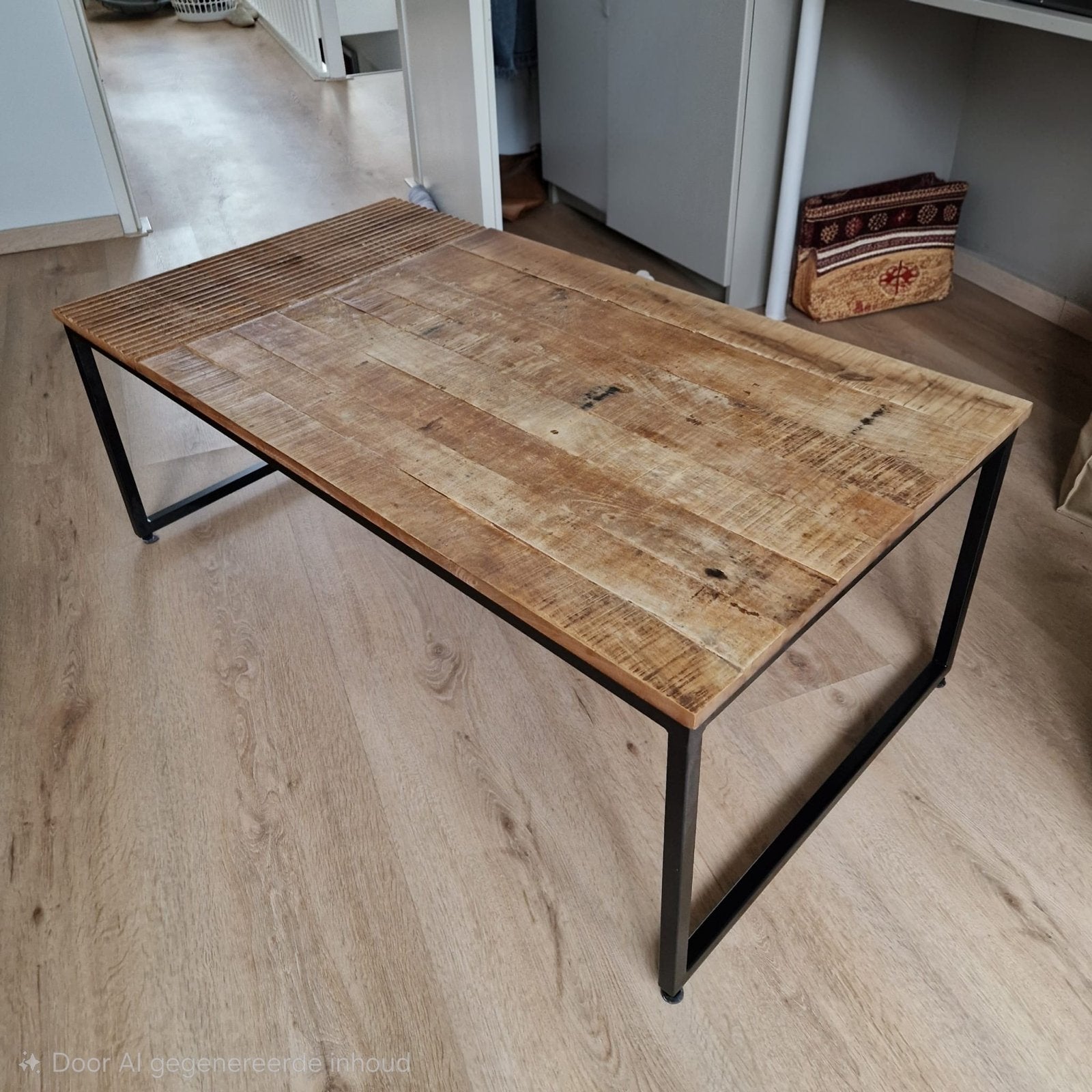 Salontafel industrieel design, mangohout en metaal, Ophalen, 100 tot 150 cm, 50 tot 100 cm, Zo goed als nieuw