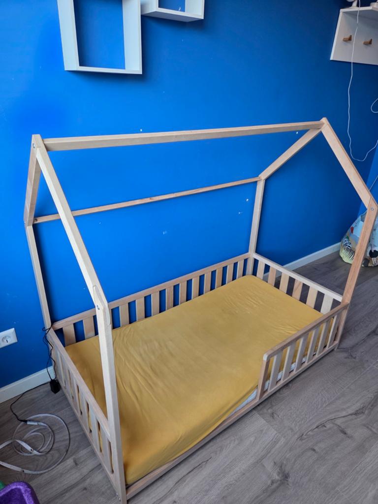 Bed huis, Ophalen, 180 cm of meer, 70 tot 85 cm