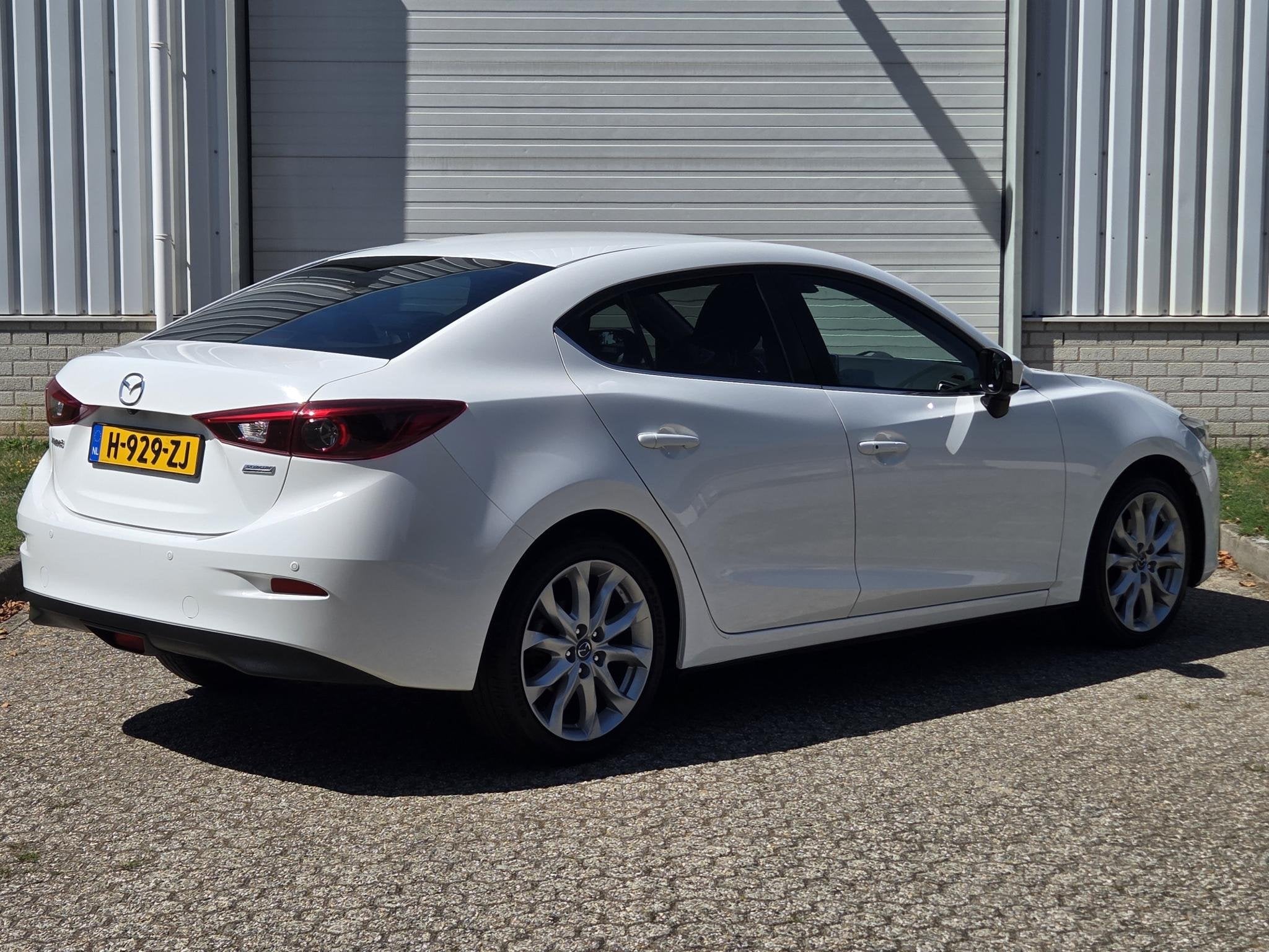 Mazda 3 2.0 GT-M / HUD / Camera / BOSE Audio / Onderhouden /, Auto's, Mazda, Voorwielaandrijving, Gebruikt, 4 cilinders, Wit