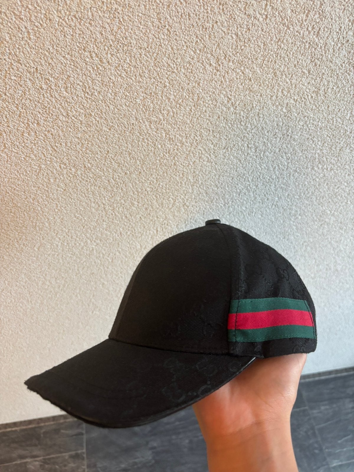 Gucci pet zwart met kleine logo, Kleding | Heren, Hoeden en Petten, Ophalen of Verzenden, Zo goed als nieuw
