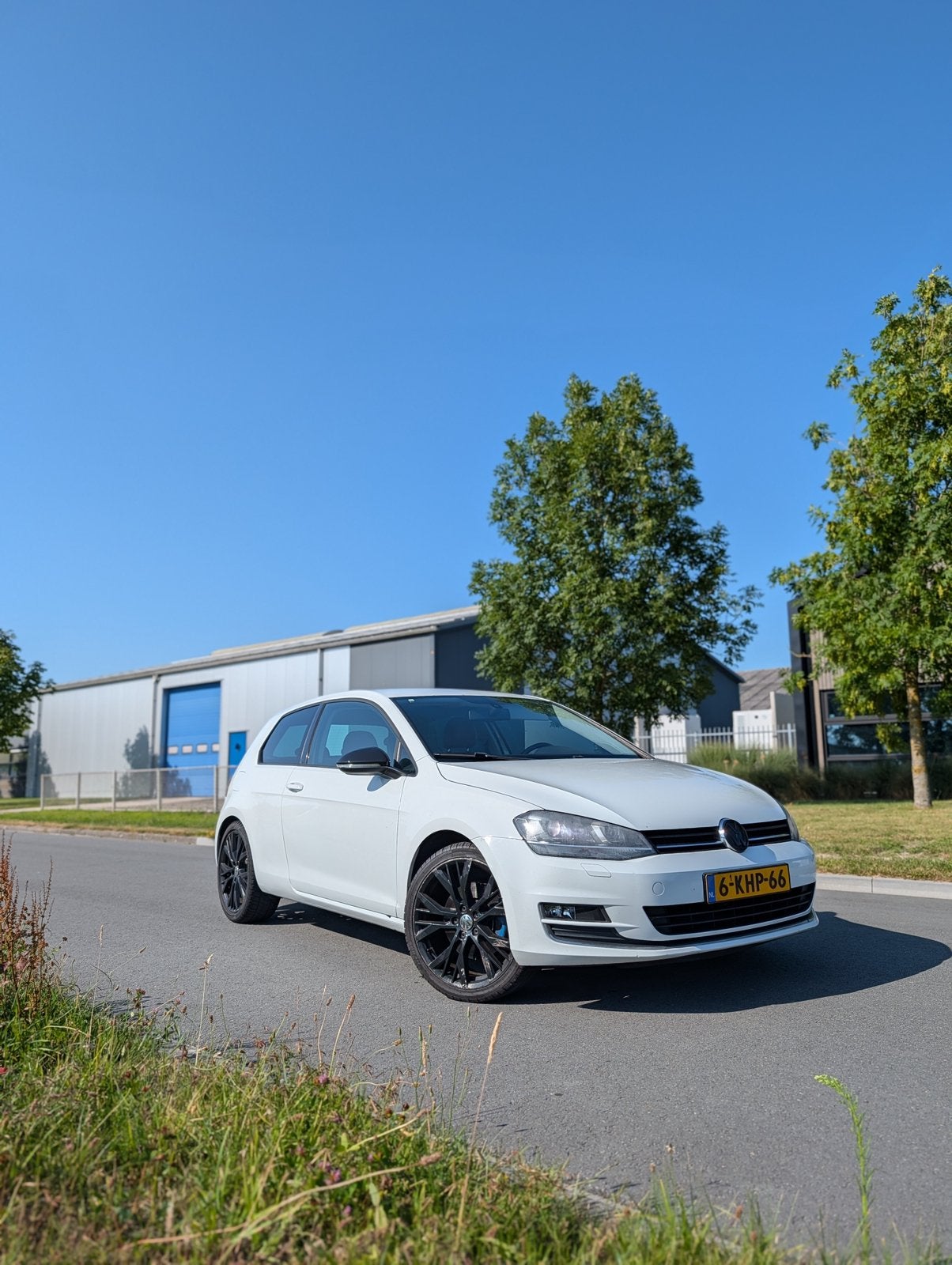 golf 7 1.4 turbo Nieuwe APK  Groot onderhoud 18-6-2026, 4 cilinders, Wit, Origineel Nederlands, Golf