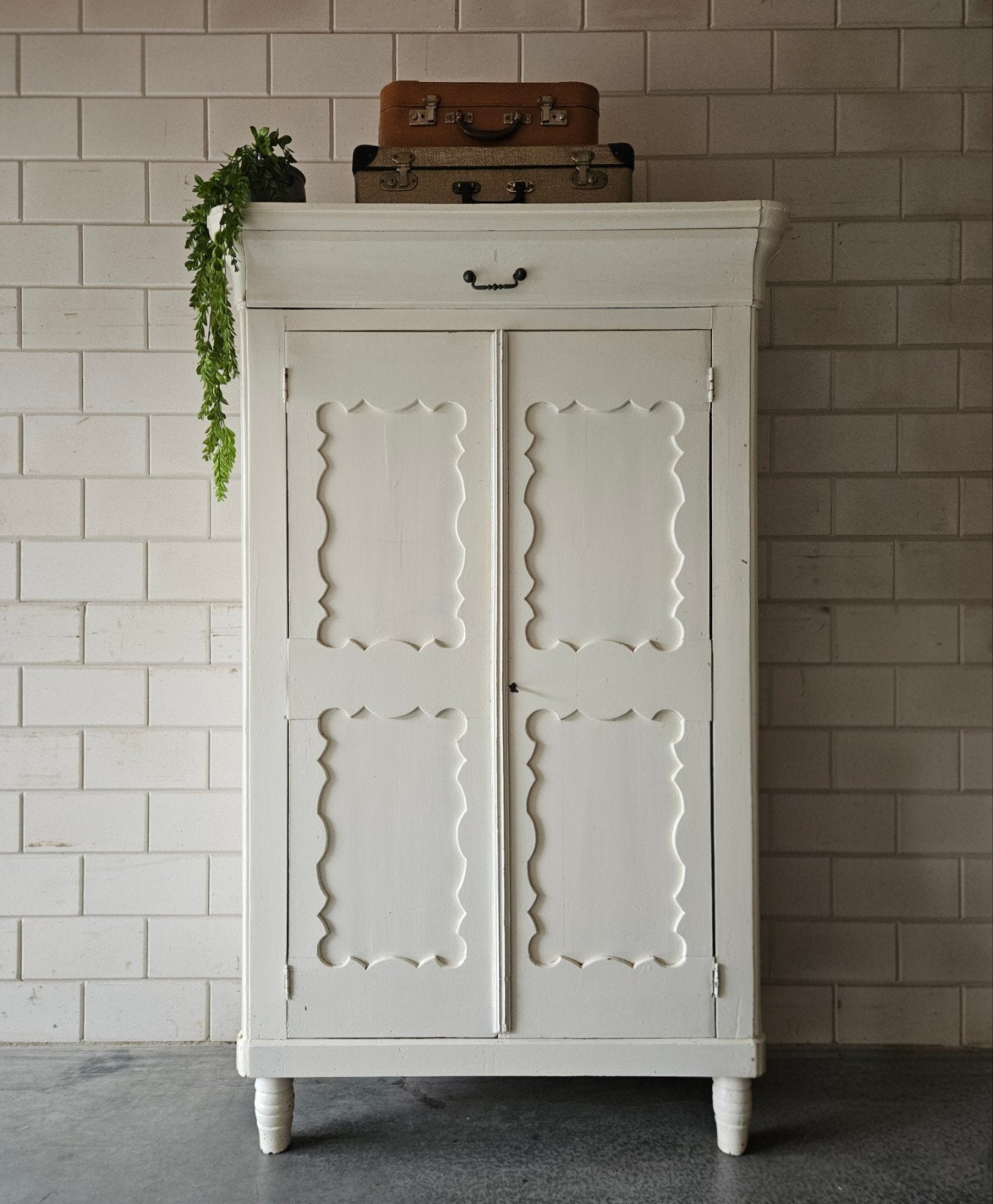 Antieke brocante witte Biedermeier meidenkast vintage kast, Ophalen of Verzenden