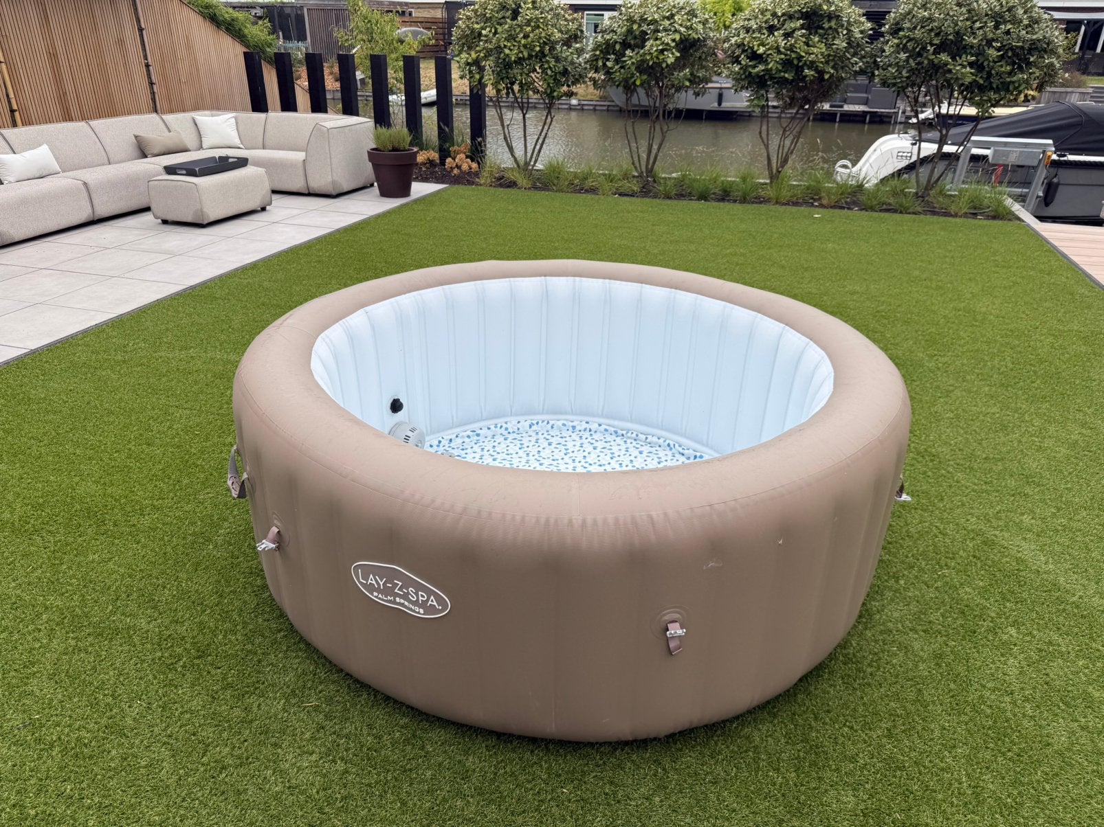 Lay-Z Spa Palm Springs jacuzzi, Ophalen, Zo goed als nieuw, Filter, Opblaasbaar