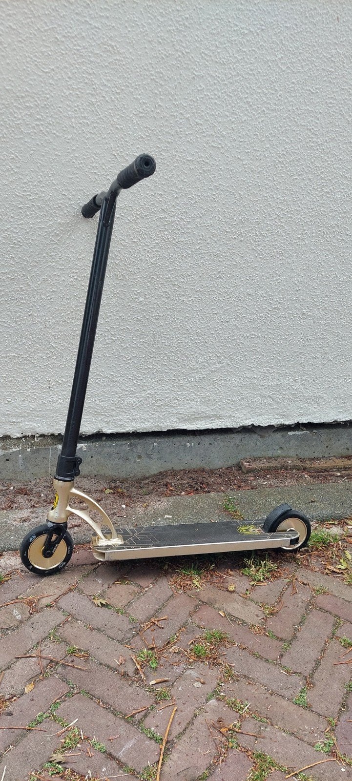 MGP MGO 550 stuntstep, Fietsen en Brommers, Steps, Ophalen, Gebruikt, Gewone step
