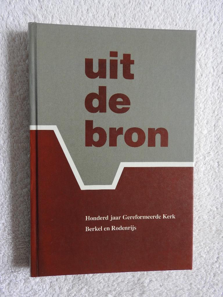 Honderd jaar Gereformeerde Kerk Berkel en Rodenrijs, Ophalen of Verzenden, Zo goed als nieuw