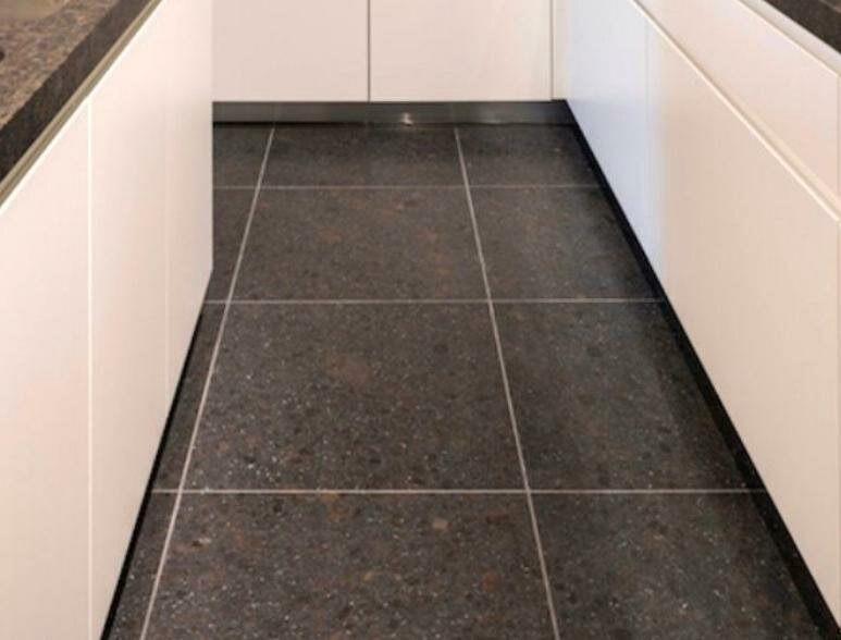 In de SALE!; GRANIET TEGELS 60X60 CM 2 CM DIK BLACK COFFEE, Ophalen, 60 cm of meer, Nieuw, Minder dan 5 m²
