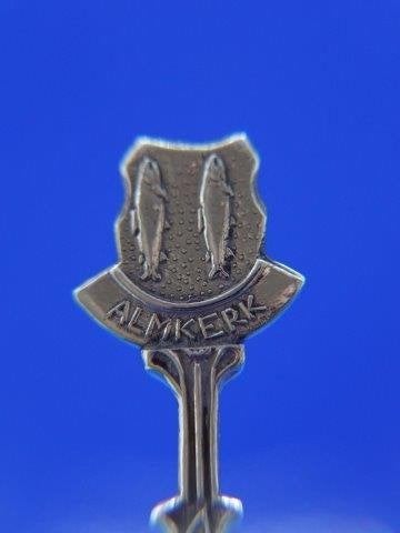 Lepeltje: Almkerk, Verzenden