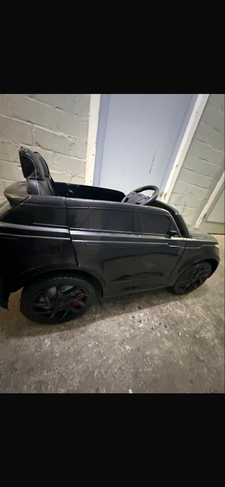 Elektrische kinderauto Range Rover Velar zwart, Ophalen, Gebruikt