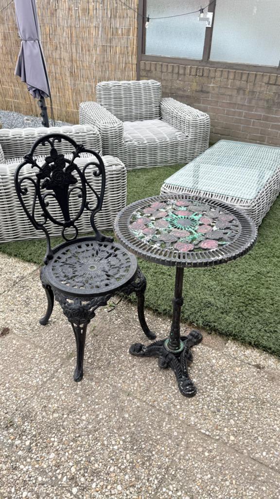 Bistro tafel en stoel set, Tuin en Terras, Tuintafels, Gebruikt, Rond, Metaal, Ophalen