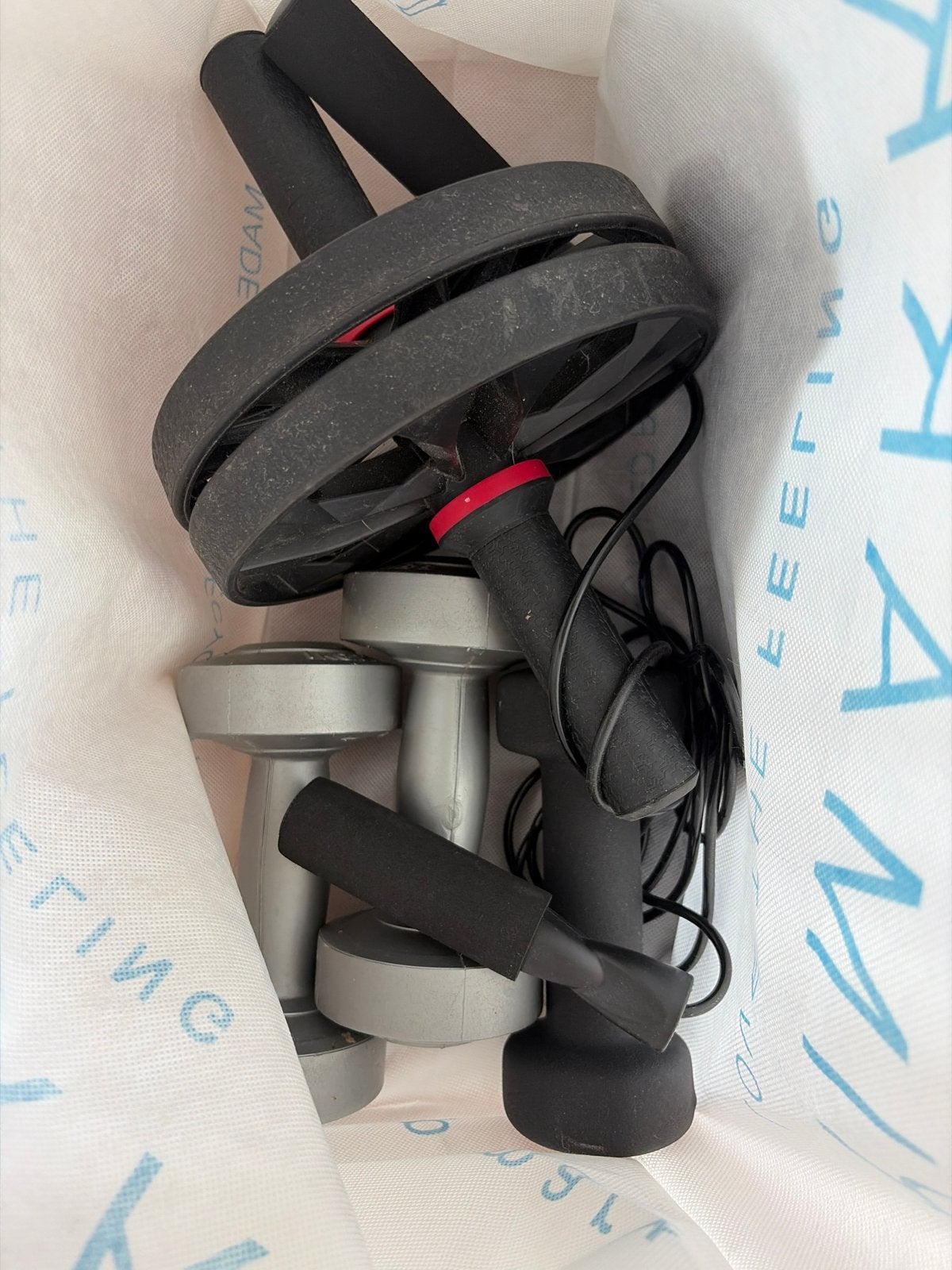 Sportuitrusting: Buikspierwiel en Dumbbells, Sport en Fitness, Fitnessmaterialen, Ophalen of Verzenden, Gebruikt, Buik, Buikspierwiel