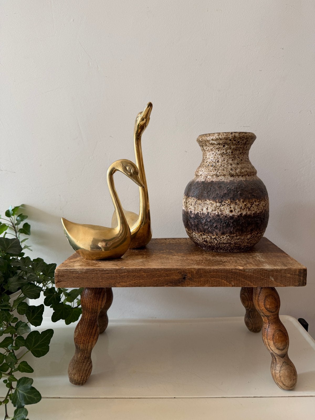 Vintage houten plantentafeltje
