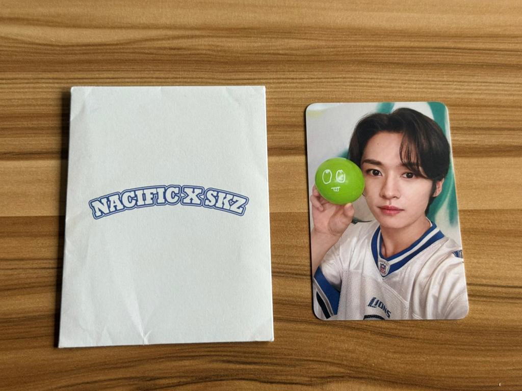 Stray Kids Lee Knoe photo card Nacific, Ophalen of Verzenden, Zo goed als nieuw, Foto of Kaart