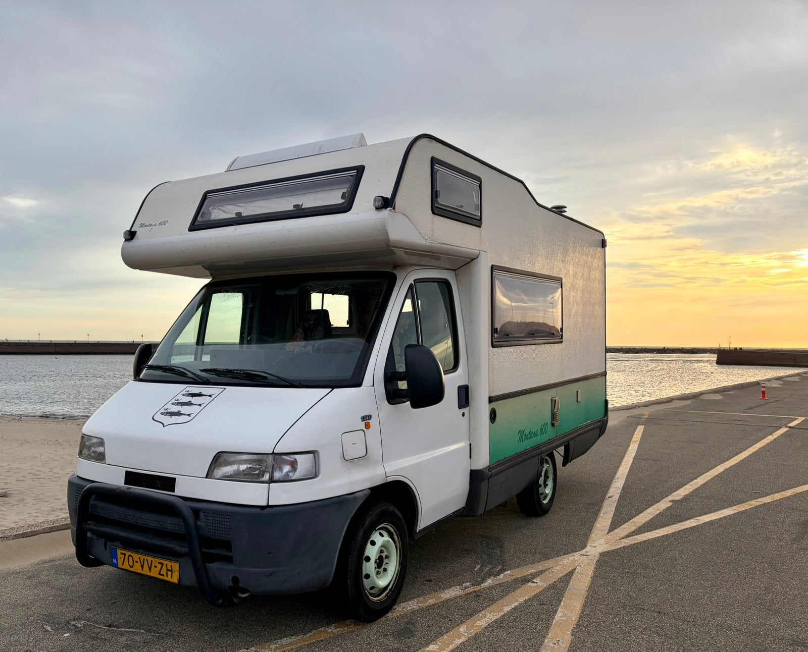 Caravans And Camping Compacte