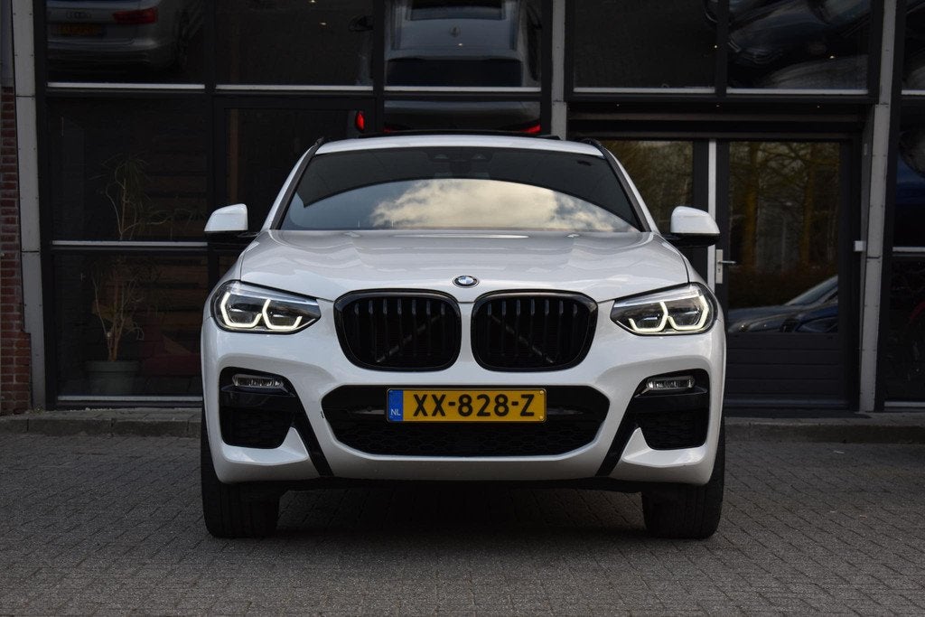 BMW X4 xDrive20i High Executive Edition M-Sport Pano Camera, Automaat, 1998 cc, Gebruikt, 4 cilinders