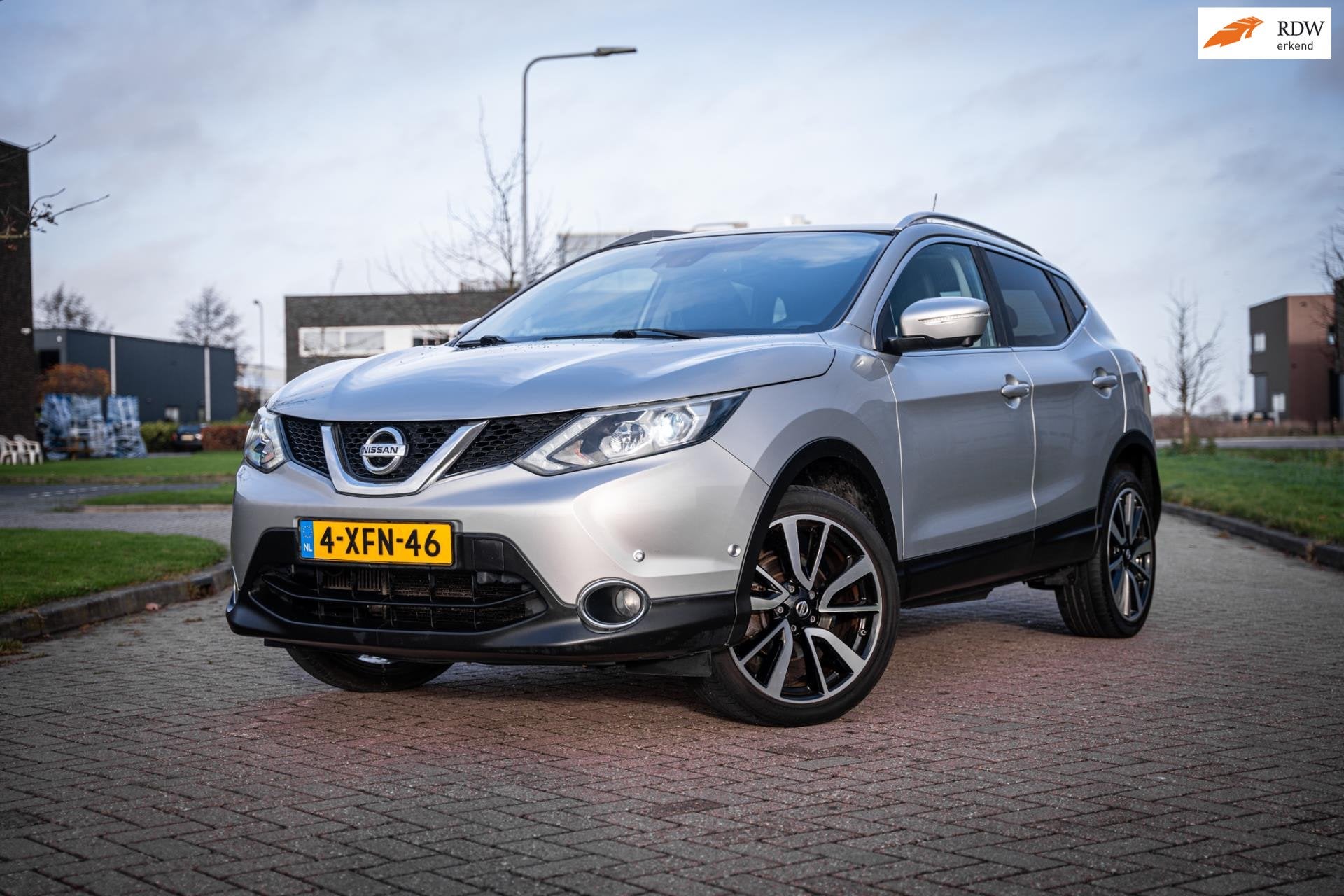 Nissan Qashqai 1.2 Tekna, Auto's, Voorwielaandrijving, Euro 5, Gebruikt, 4 cilinders