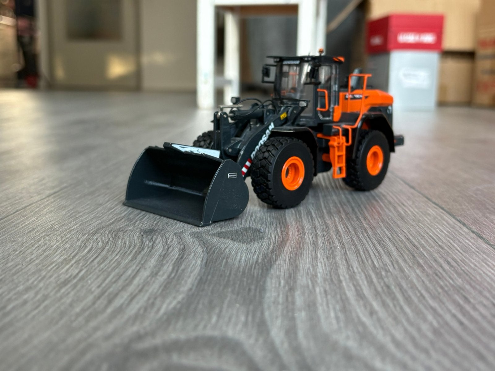Dosan wheeloader no tekno, Ophalen of Verzenden, Zo goed als nieuw, Bus of Vrachtwagen, Tekno