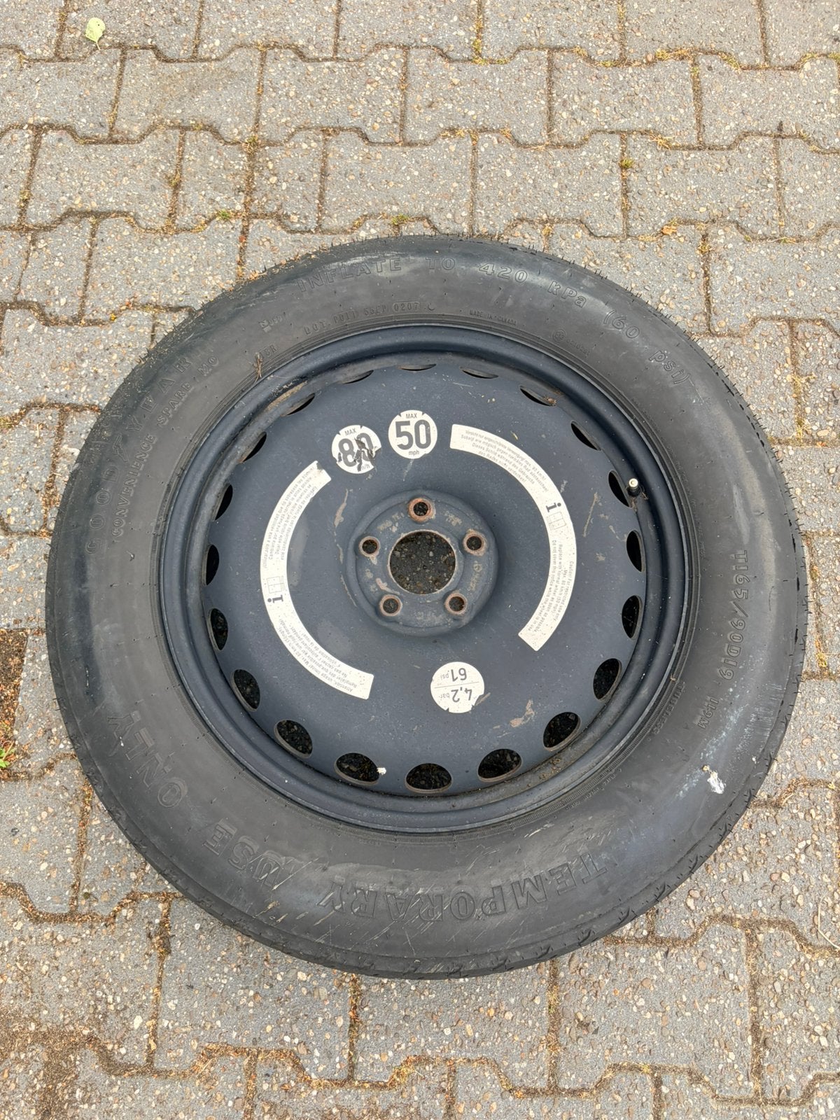 Origineel Mercedes reservewiel / thuiskomer T165/90D19, Overige, Gebruikt, Banden en Velgen, Zomerbanden