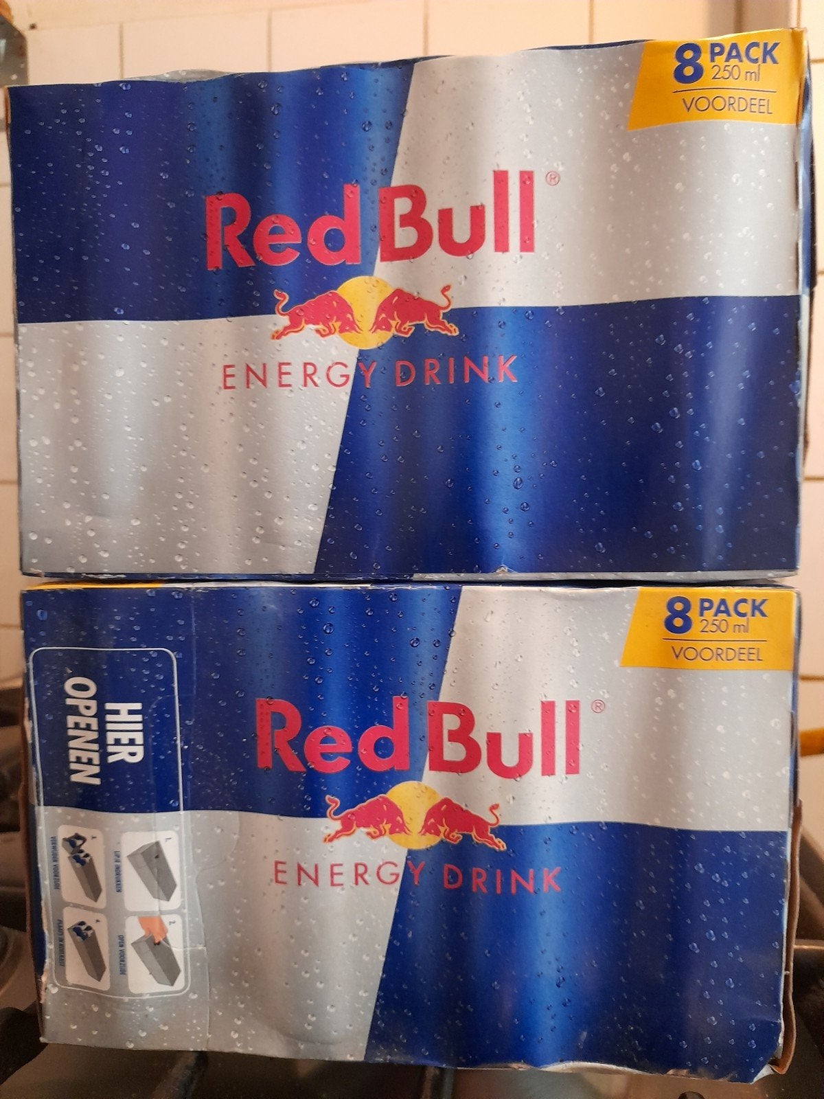 2 dozen red bull. per doos 8 stuks., Ophalen