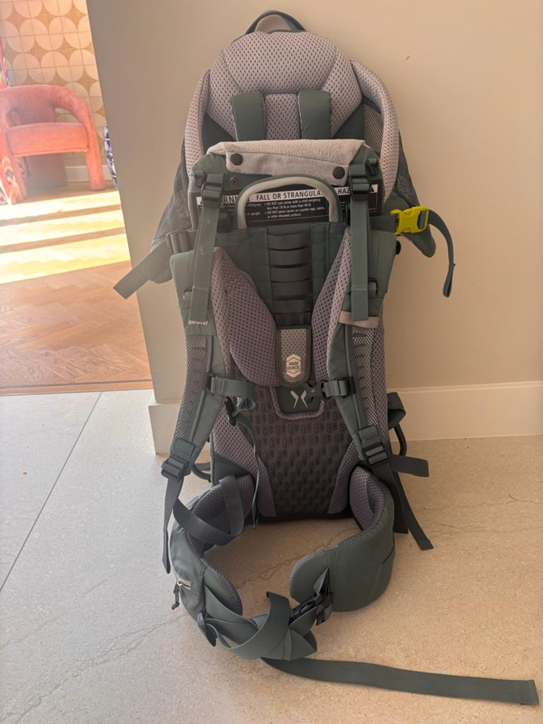 Deuter rugdrager Vari Quick - Ideaal voor wandelingen, Ophalen of Verzenden, Zo goed als nieuw, Rugzak
