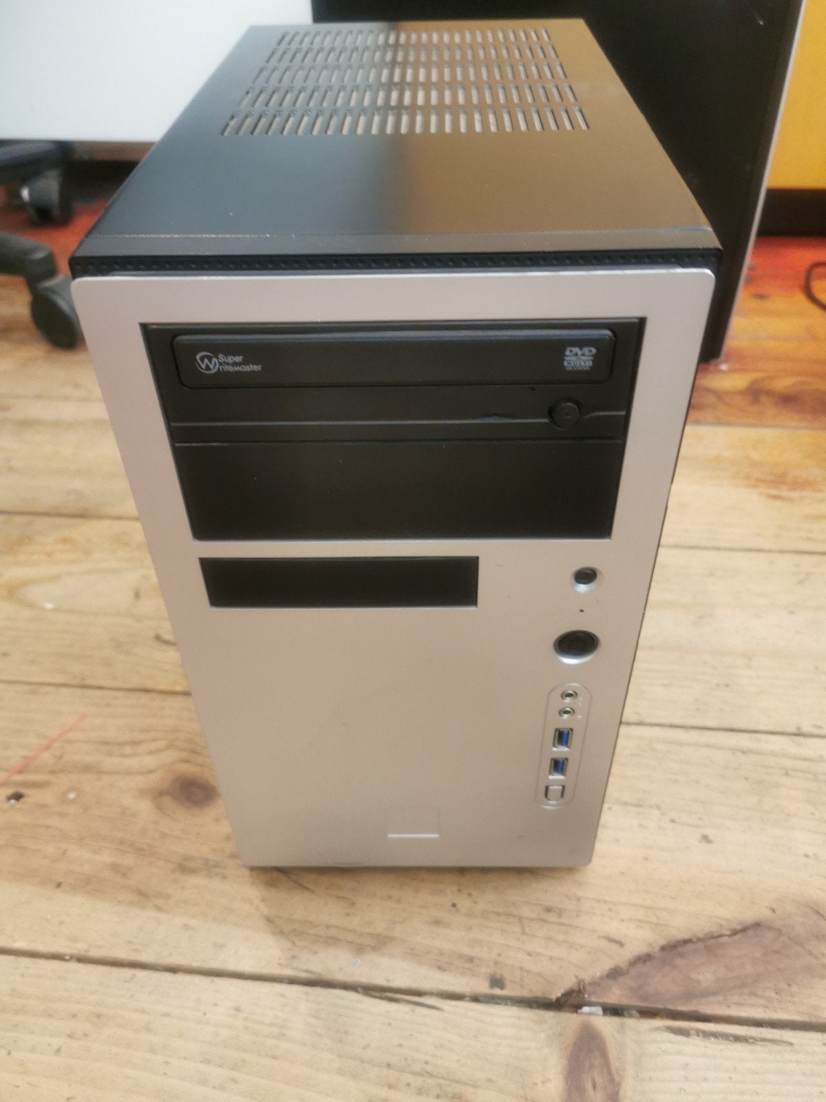 Desktop PC met Windows 10, 8GB RAM, 250GB HDD, Ophalen, Intel Core i5-3330, Gebruikt, HDD
