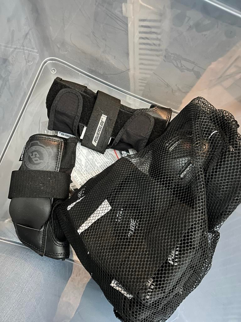 Nieuwe Skate Beschermers Set: Knie, Elleboog & Pols, Sport en Fitness, Skeelers, Ophalen of Verzenden, Nieuw, Bescherming