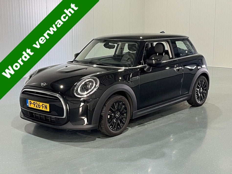 MINI 3-deurs 1.5 Cooper Business Edition ✅ Navigatie ✅ s, Auto's, Voorwielaandrijving, 12 maanden, Gebruikt, 4 stoelen