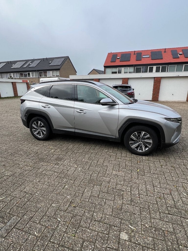 Foto 3 van Hyundai Tucson 1.6 T-gdi HEV 230pk Aut. 2022 Grijs