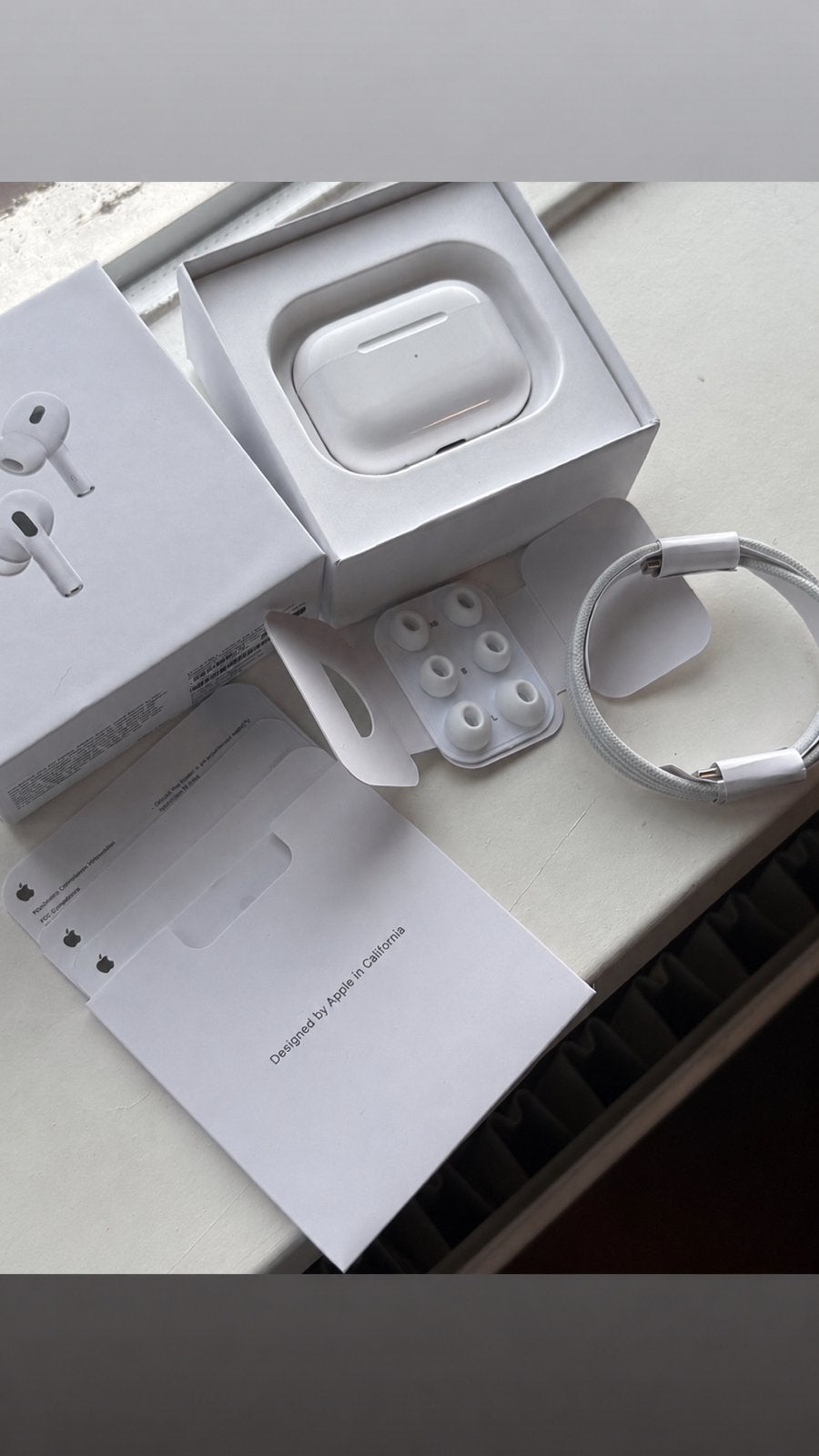 Airpods pro 2, Ophalen of Verzenden, Apple, In oorschelp (earbud), Wit