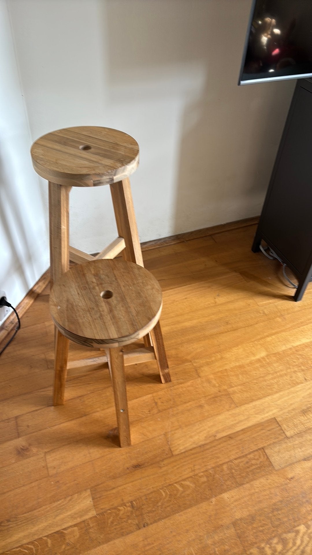 Krukjes van hout, Huis en Inrichting, Ophalen, 60 tot 90 cm, Zo goed als nieuw, 1 kruk