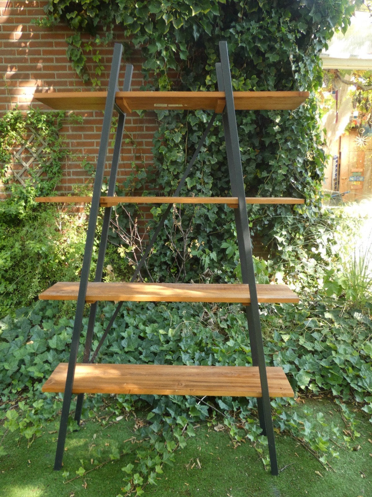 Stijlvolle houten en metalen ladderrek met 4 planken, Huis en Inrichting, Kasten | Stellingkasten, Ophalen of Verzenden, Zo goed als nieuw