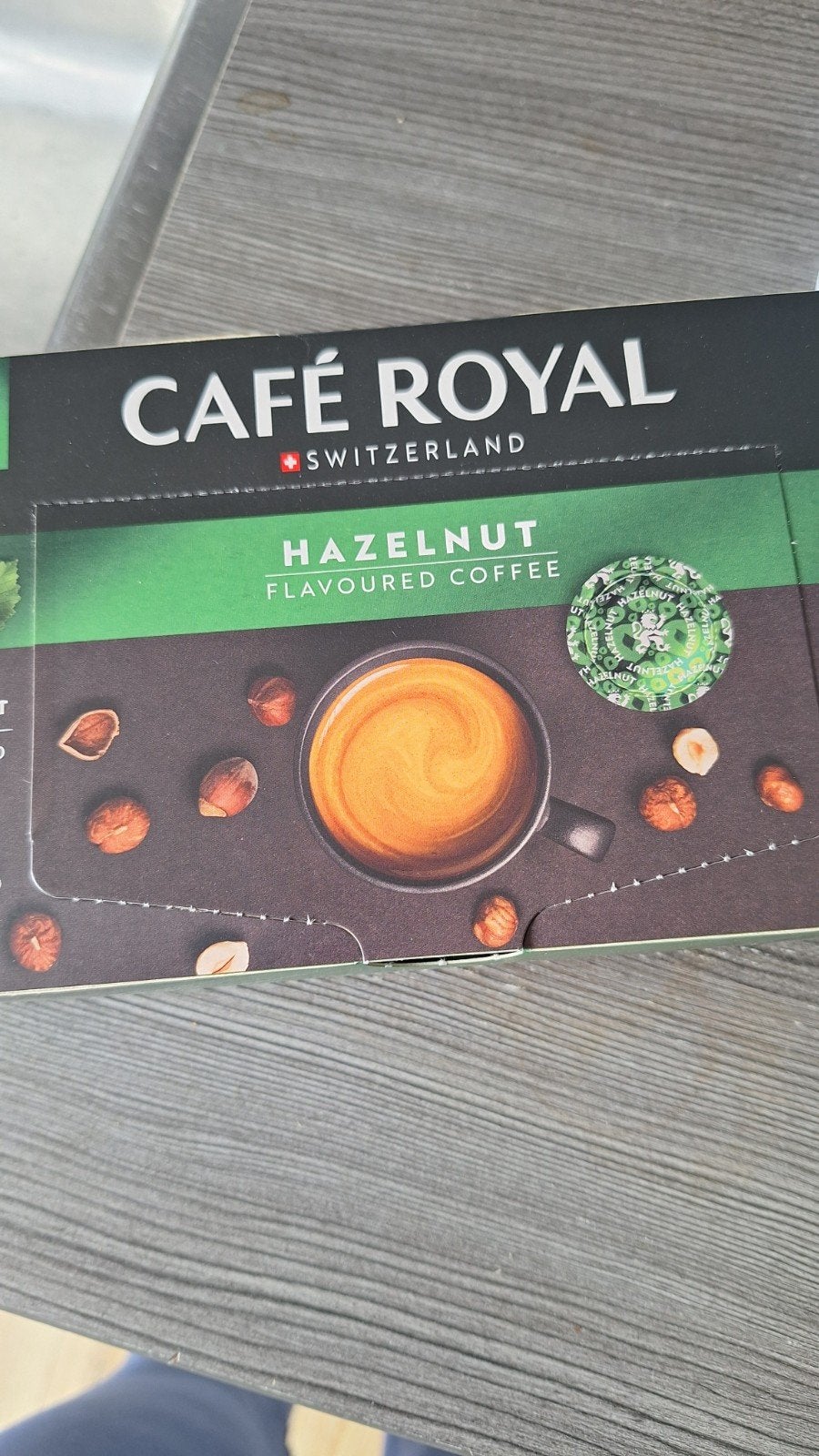 Nespresso PRO Hazelnootsmaak, Ophalen