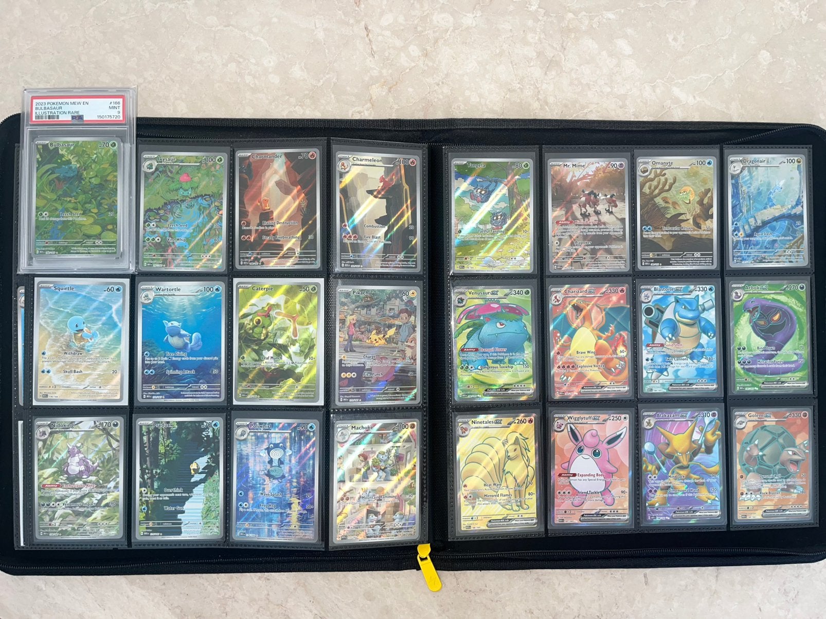 Bomvolle 151 Master set met 12 pocket binder, Graded chases, Ophalen, Zo goed als nieuw