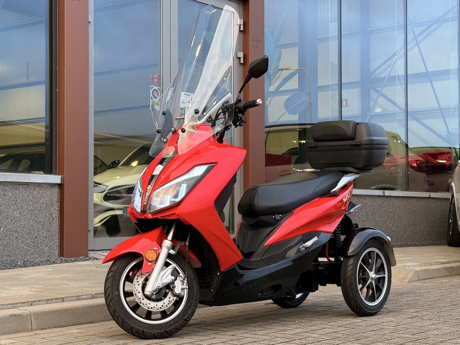 Maximus Bromscooter MX3 | 25 KM\H | Extra Accu | GPS | Alarm, Gebruikt, Dahab Auto's, Cookweg 21
4462HE  GOES, NL, 3 versnellingen