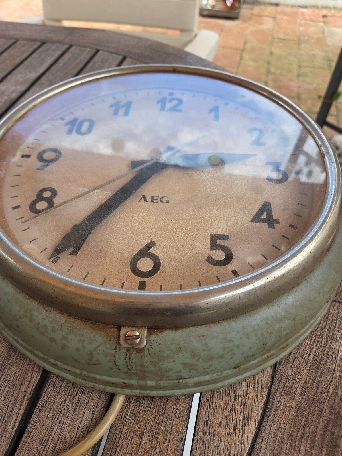 vintage wandklok AEG, Antiek en Kunst, Ophalen