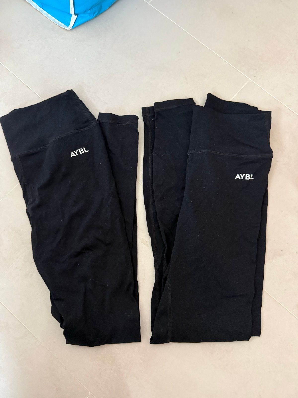 2x Aybl Core Leggings - Maat S - Stevig en Comfortabel, Maat 36/38 (S), Zwart, Gedragen, Legging