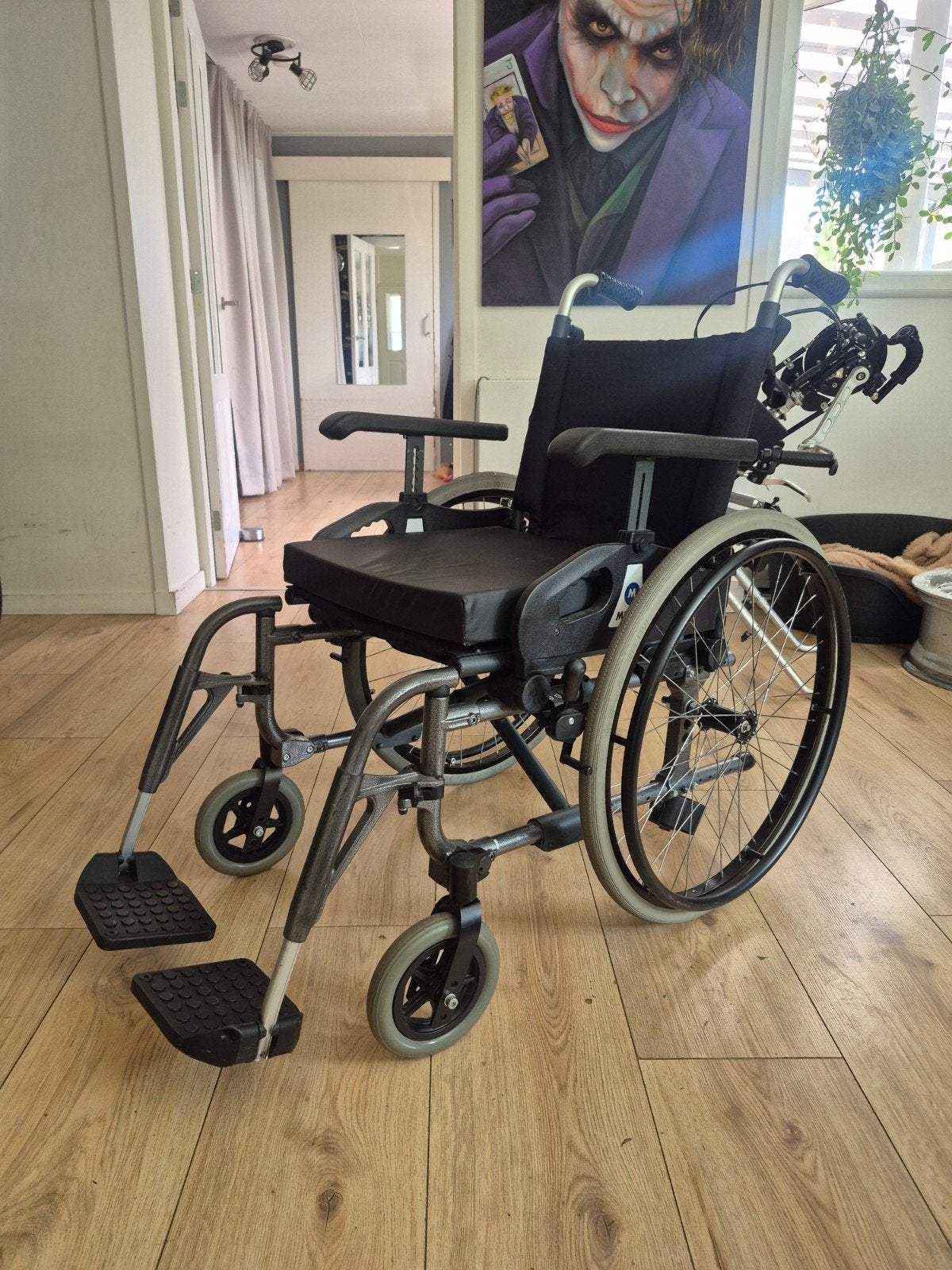 minos alu lichtgewicht vouwrolstoel, Diversen, Rolstoelen, Ophalen of Verzenden, Zo goed als nieuw, Duwrolstoel