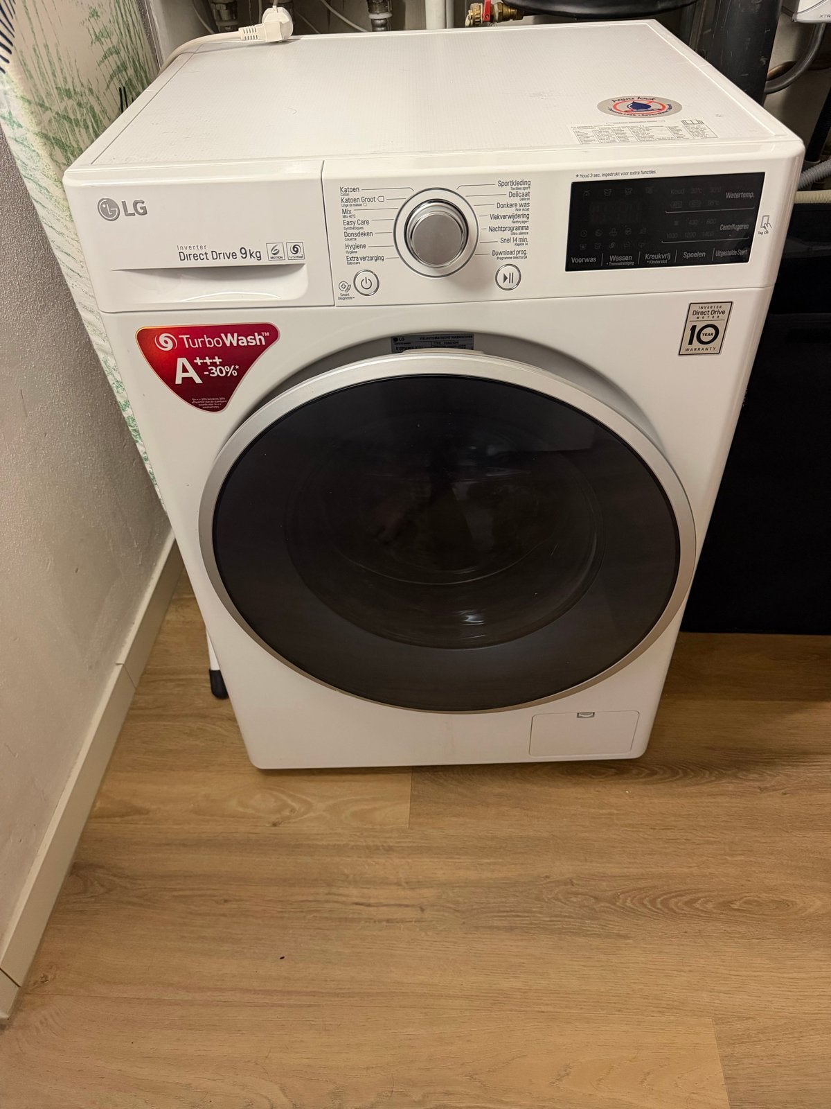 Gratis LG Wasmachine (deurrubber defect), Witgoed en Apparatuur, Ophalen, 1200 tot 1600 toeren, Gebruikt, 8 tot 10 kg