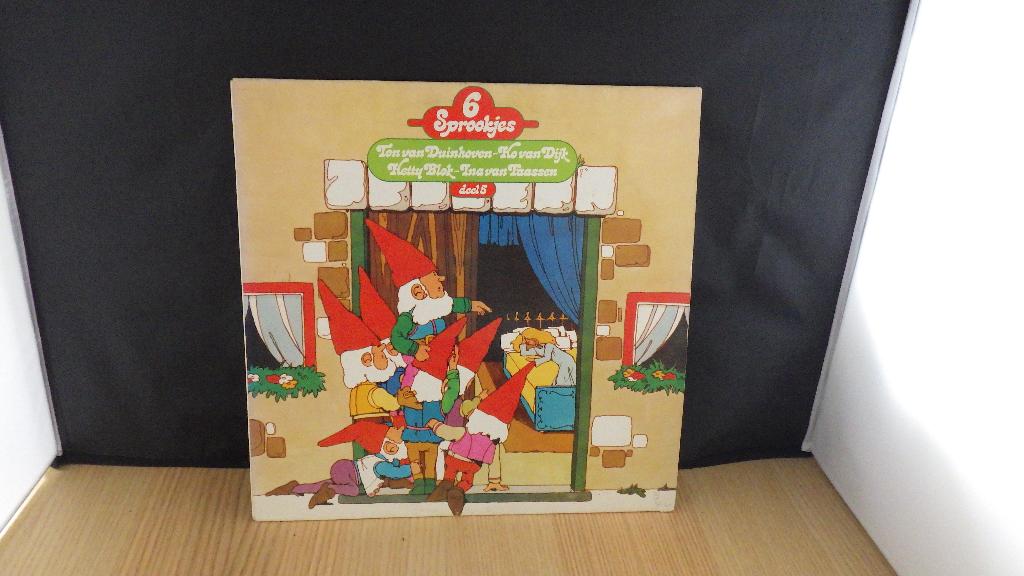 2 LP's met sprookjes, Cd's en Dvd's, Vinyl | Kinderen en Jeugd, Ophalen of Verzenden, Gebruikt, Verhaal of Sprookje