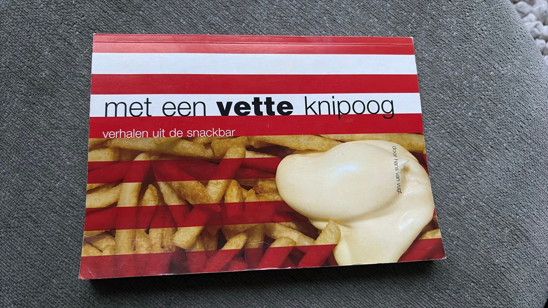 H. van Vugt - Met een vette knipoog, Ophalen of Verzenden, Zo goed als nieuw, H. van Vugt