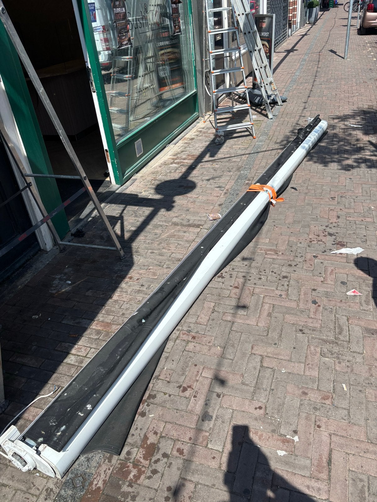 Verano zonnescherm 5 meter met beugels, Ophalen, Gebruikt, 450 cm of meer, Elektrisch