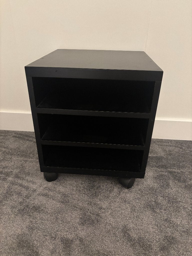 Bijzet kastje, Huis en Inrichting, Slaapkamer | Nachtkastjes, Ophalen, Gebruikt, Minder dan 45 cm, Minder dan 55 cm