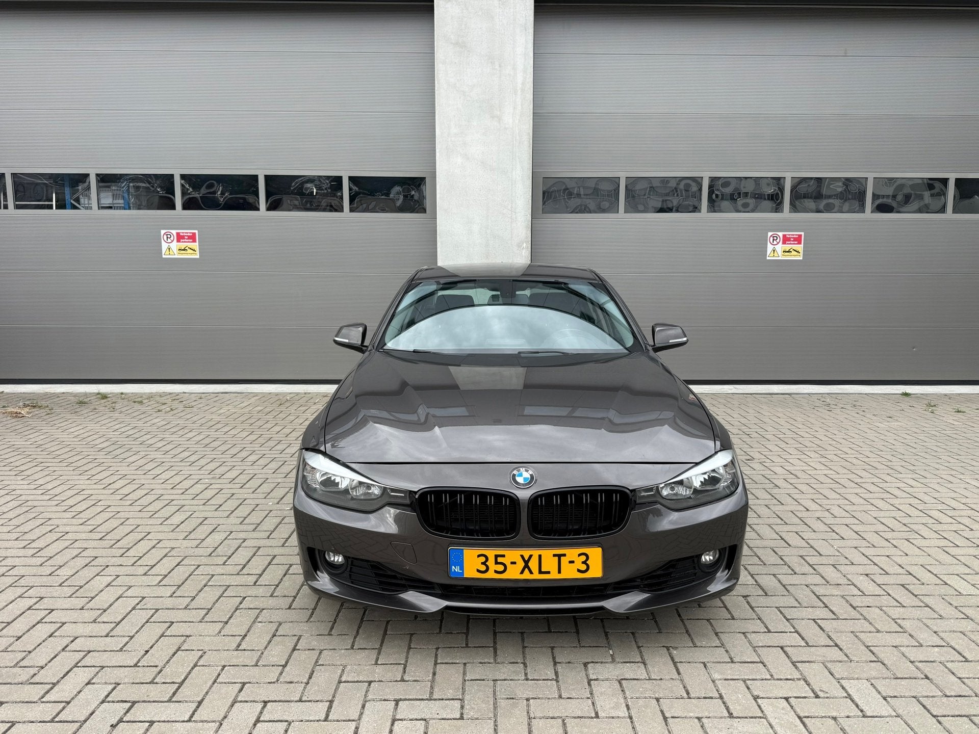 BMW 3-serie 320D AUT EXECUTIVE SEDAN BROWN!, Automaat, Euro 5, Achterwielaandrijving, 4 cilinders