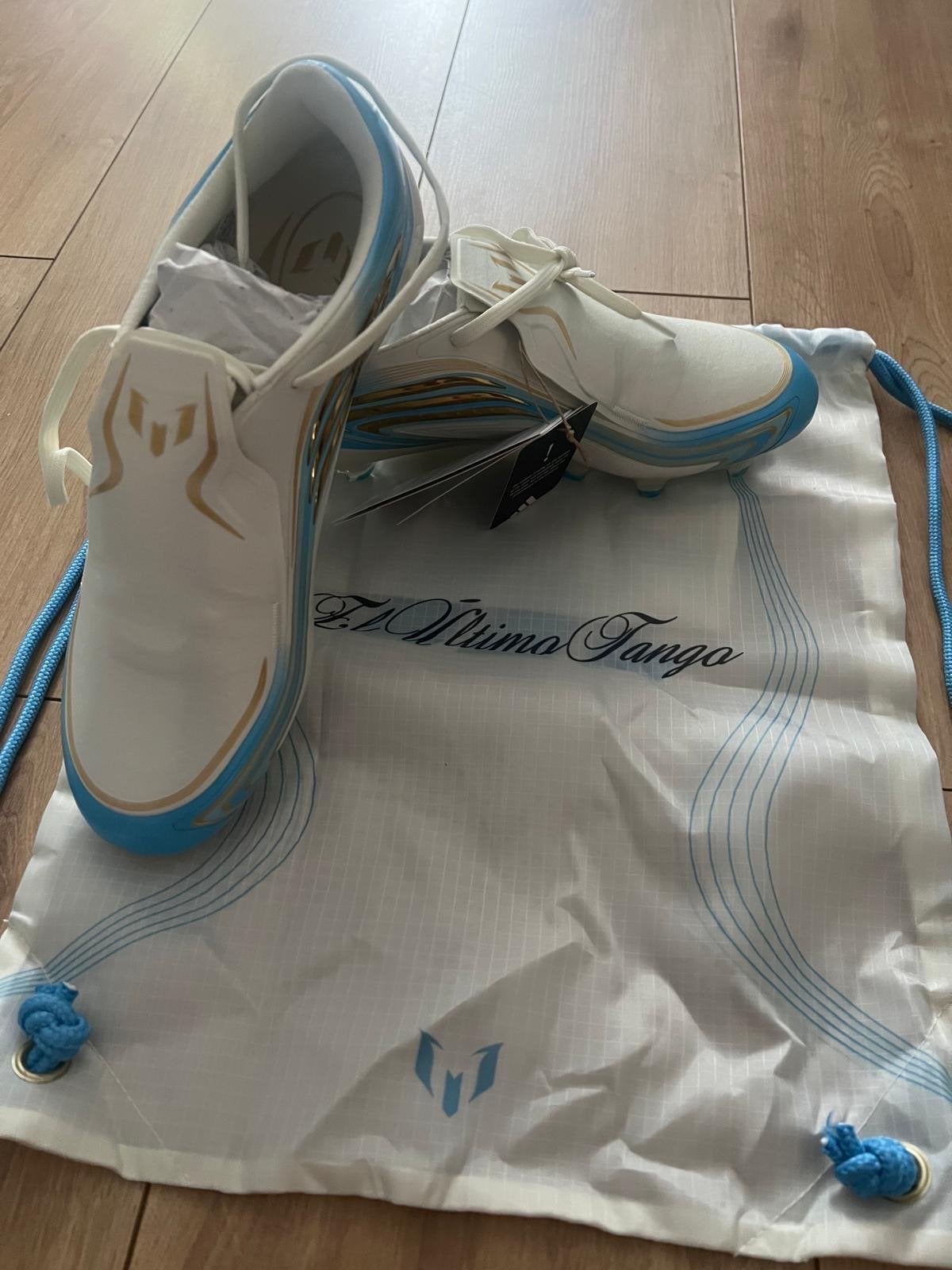 Messi F50 Voetbalschoenen - Nieuw in doos met tas, Verzenden, Nieuw, Schoenen