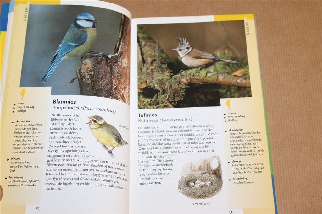 Fûgels — Fryske Natoergids, 224 Fûgelsoarten, Ophalen of Verzenden, Gelezen