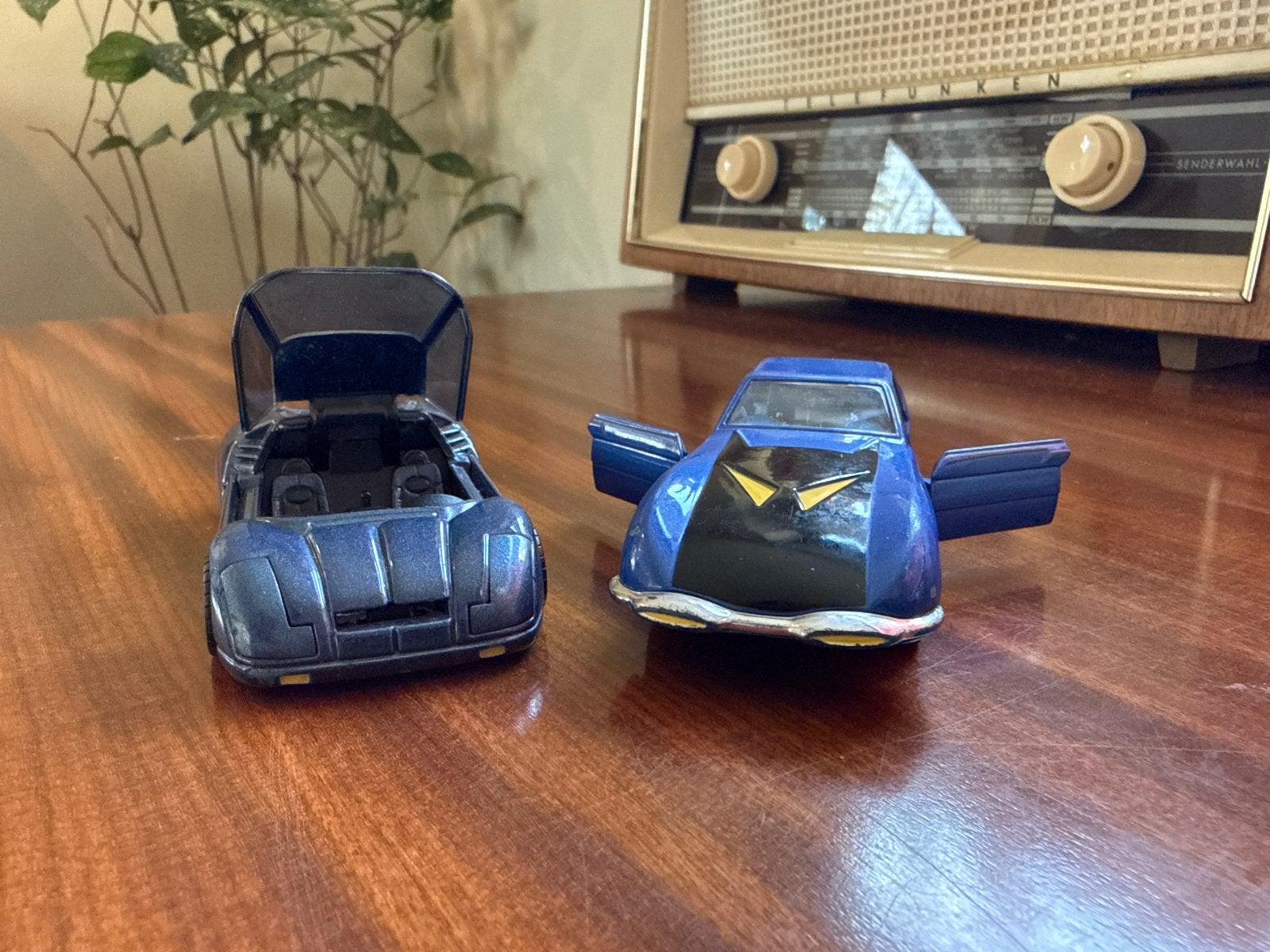Corgi Batman Batmobile Speelgoedauto's (2 stuks), Ophalen of Verzenden, Gebruikt
