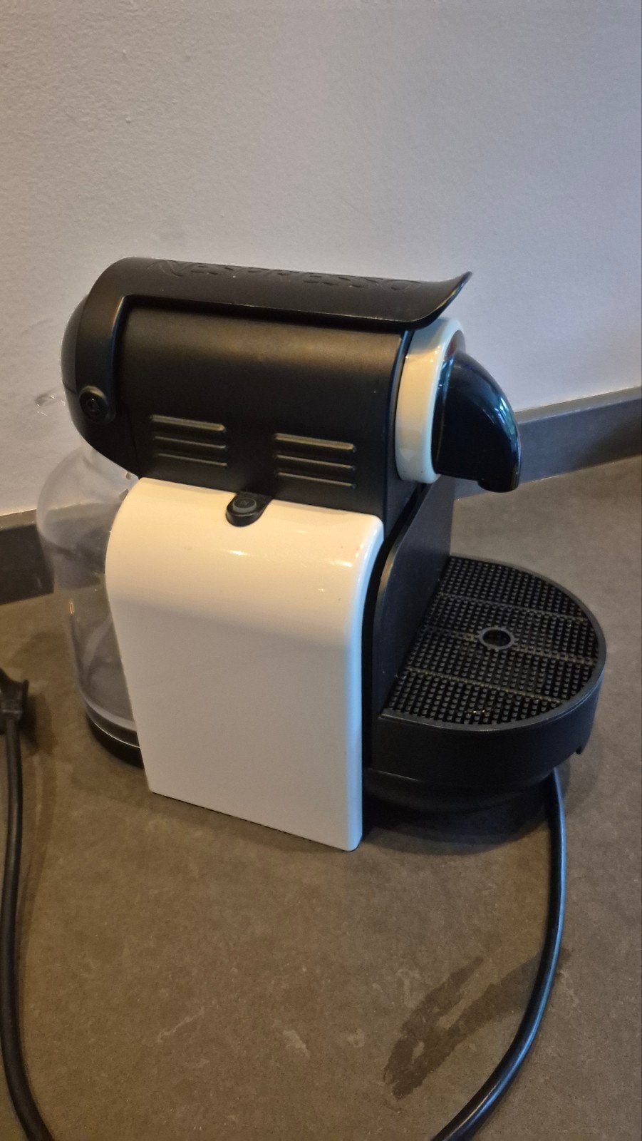 Nespresso Magimix loopt niet altijd goed door, Witgoed en Apparatuur, Gebruikt, Espresso apparaat, Ophalen of Verzenden, 1 kopje