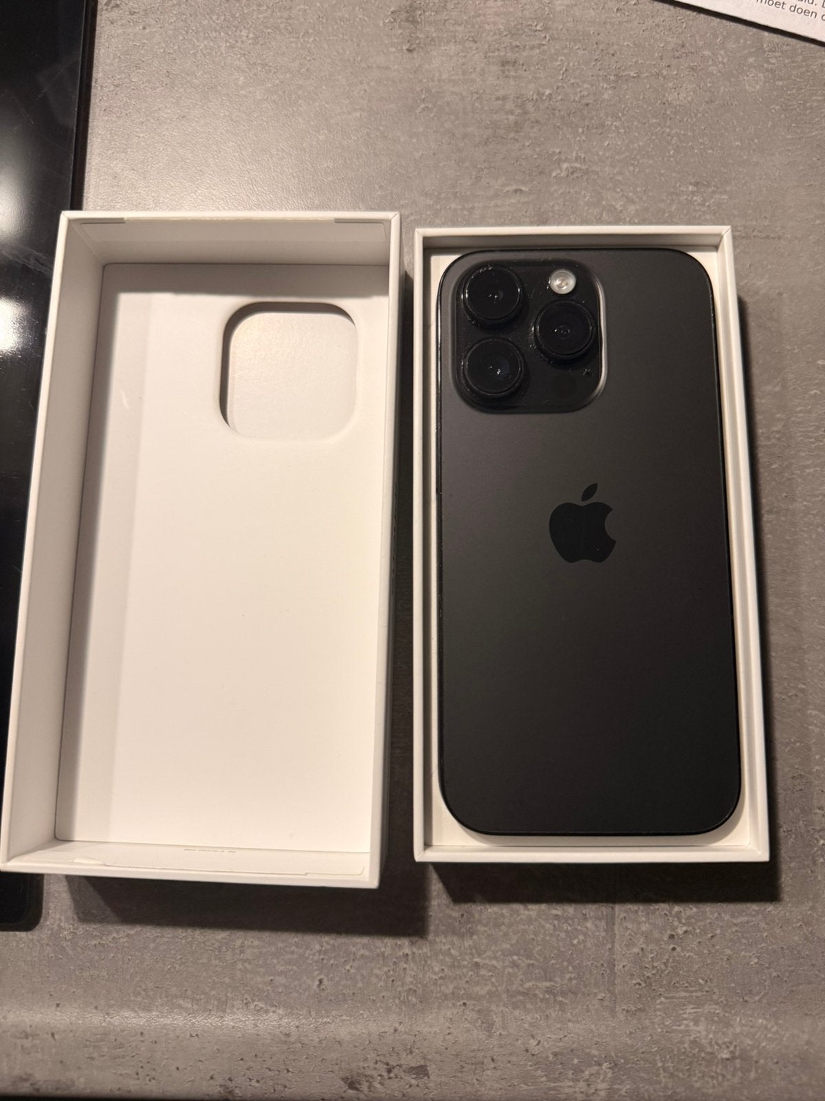 Foto 3 van iPhone 14 Pro - 128GB - Space Black (Zwart)