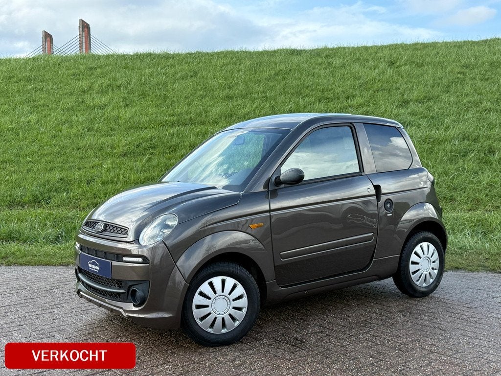Microcar Brommobiel M.GO Initial ! Verkocht ! Achteruitrijca, Autobedrijf Van Tilborg Zaltbommel, Info@van-tilborg.nl, Vergtweg 60
5301TK  ZALTBOMMEL, NL