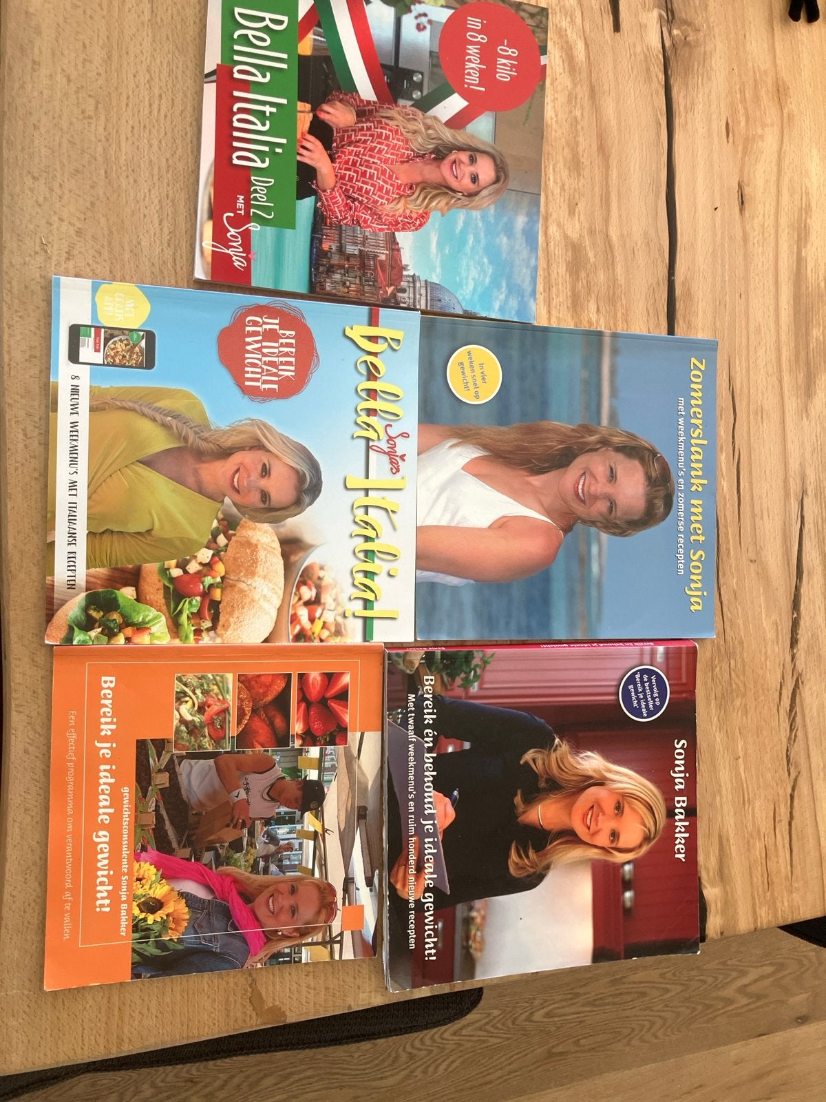 Sonja Bakker Kookboeken - Bereik je ideale gewicht!, Hoofdgerechten, Ophalen of Verzenden, Gezond koken, Italië